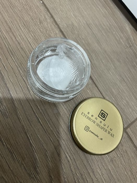 Отдам даром воск для бровей