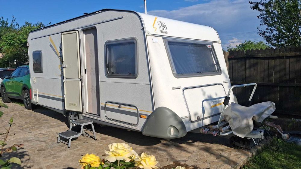 Rulota Knaus 450, pat matrimonial
