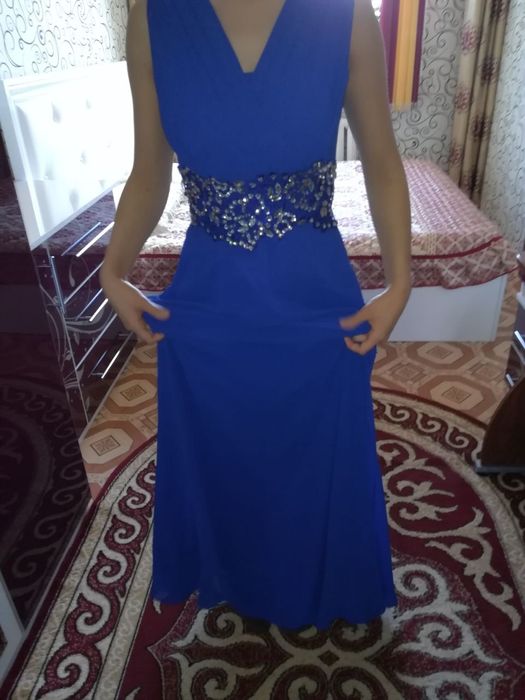 Продаю нарядное платье