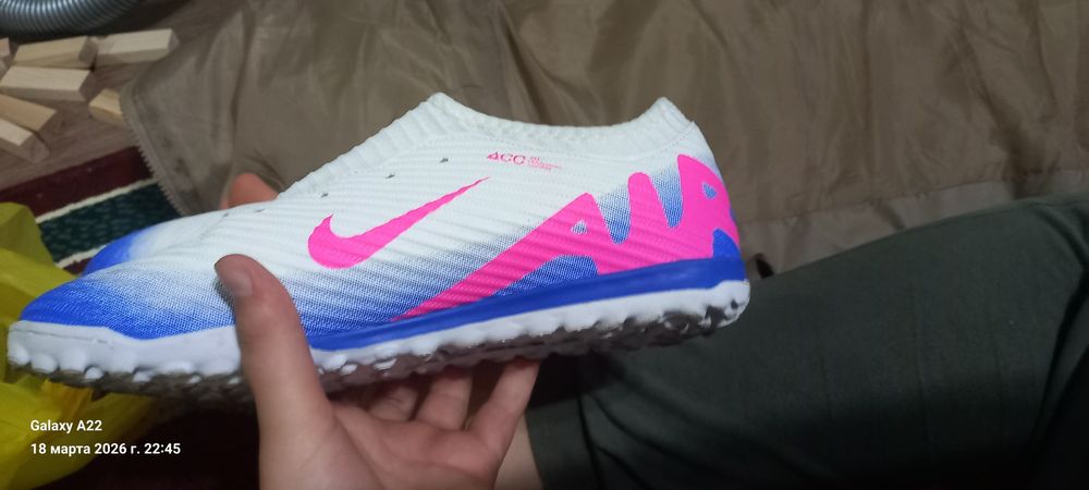 Butsi nayk air zoom sotiladi yeb yangi