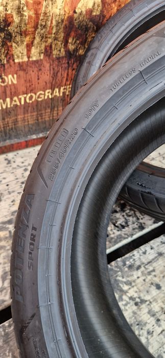 2 Anvelope Bridgestone 255 40 R20 de vara