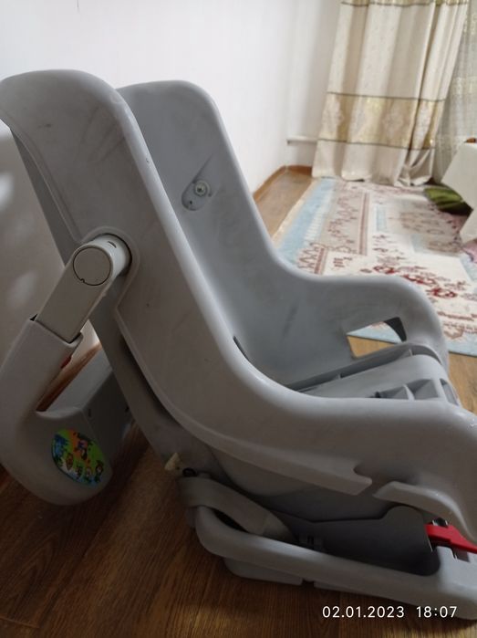 Автокресло немецкий до 40 кг