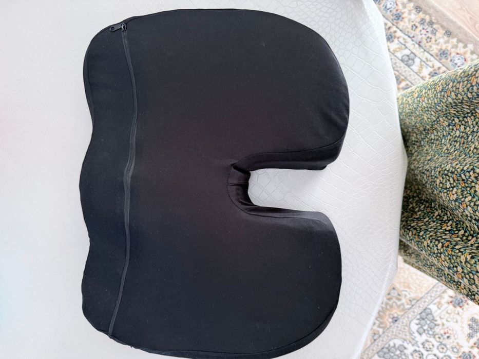 Противопролежневая подушка,бандаж, вязаный ремешок для рук