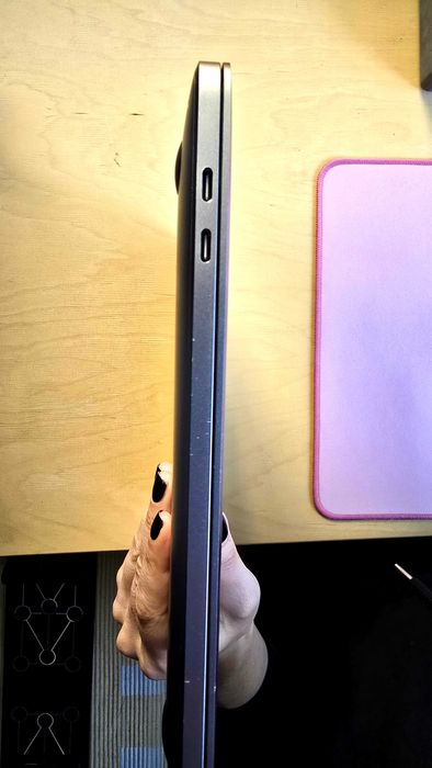 Продавам MacBook Pro 2020 | 16GB | 512 SSD | M1 chip 13" Space Gray