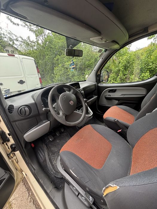 60 лв. Товарен БУС МИКРОБУС ПОД НАЕМ София 60 лв / 24 ч.