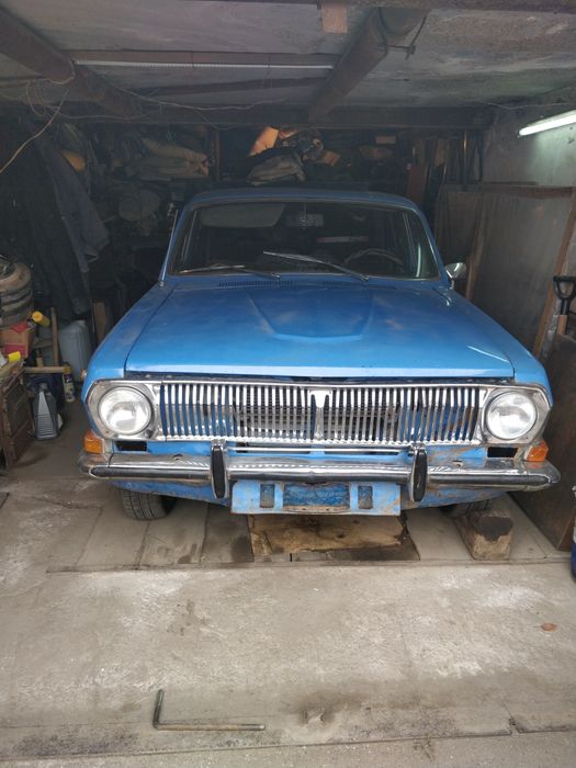 Волга 2400 — на ходу, всё работает