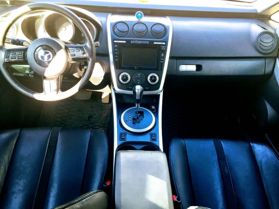 Автомобиль Мазда сх7