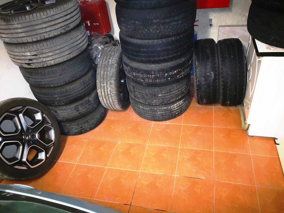 Дава се под наем Гараж / Паркомясто в Русе, Мальовица - 20 кв.м за 86.7 € - Снимка #5