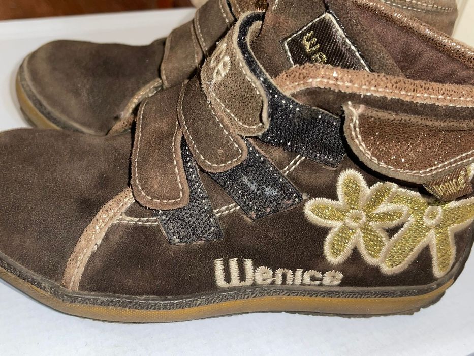 Детская обувь на девочку