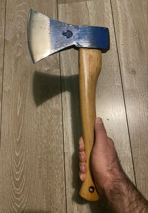 Vând toporaș forjat, STUBAI