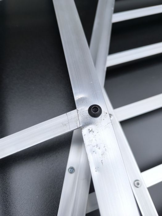 Масивна Двойна транспортна кутия за кучета с заключваща  врата, прегра