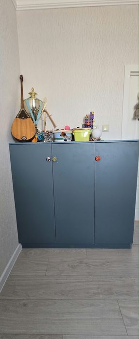 Детский шкаф. По 50.000. 2шт бар