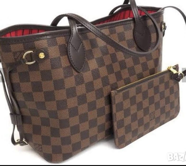 Дамска чанта Louis Vuitton с подарък колан.