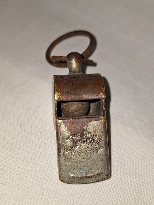 Стара бронзова свирка--The thunderer--ACME--Hudsons patent