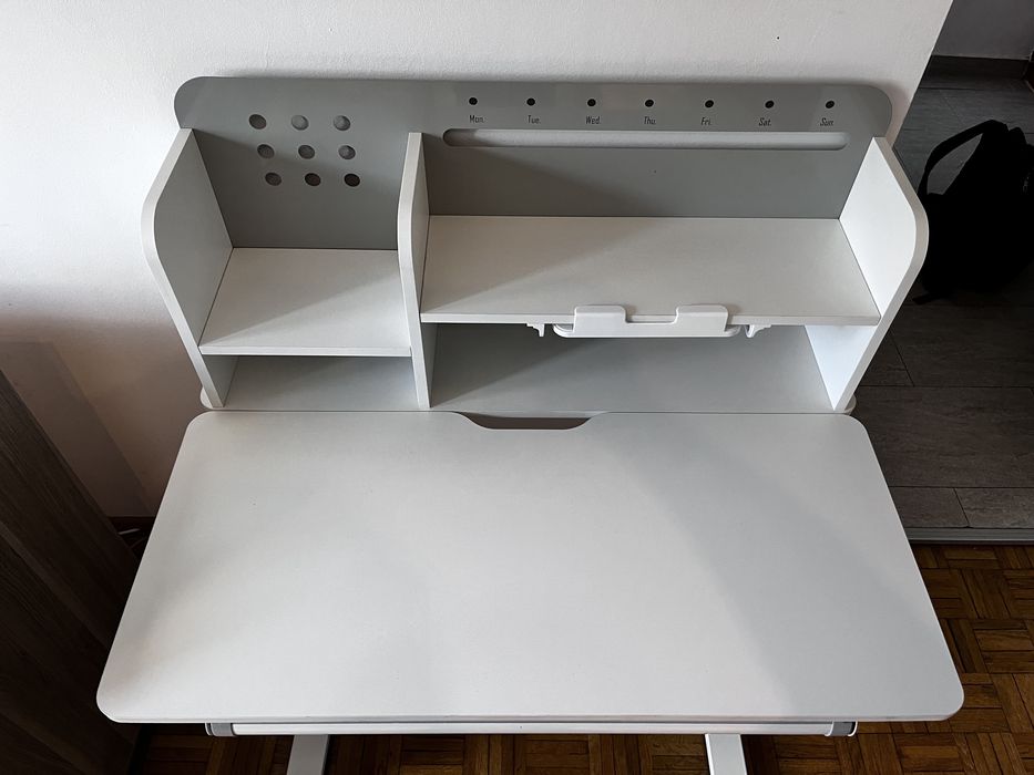 Birou  ergonomic reglabil MARK ADLER