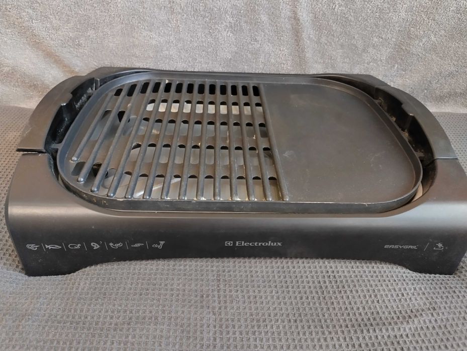 Електрическа скара Electrolux ETG340, 2200 W, 41 x 30 см