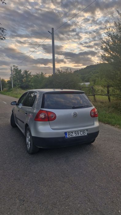 Vând golf 5 1.4 fsi