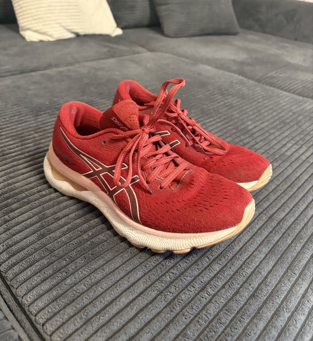 Спортни обувки Asics
