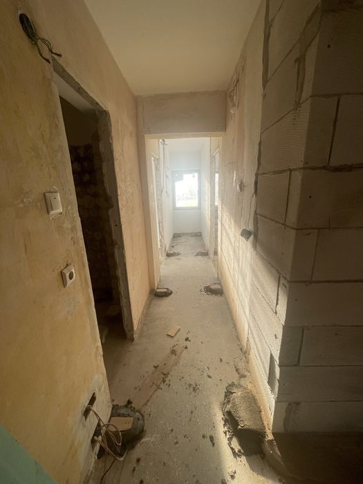 Vand apartamnet 4 camera