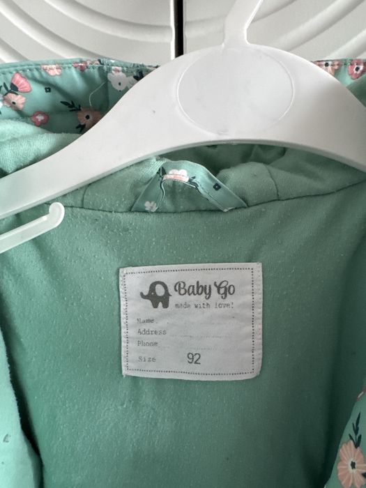 Продам куртку на девочку