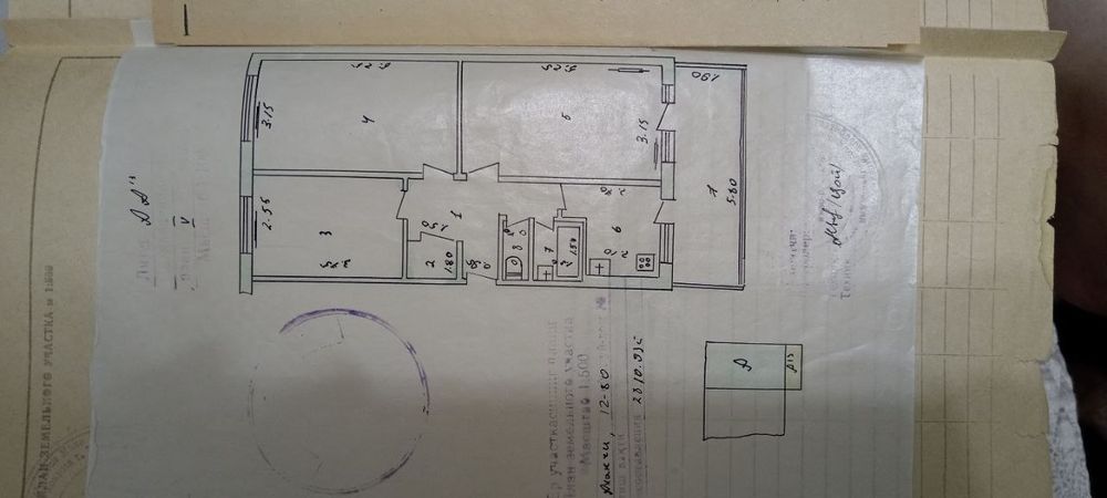 3 комнатная квартира на шайхонтохурском районе в махале Хувайдо.
