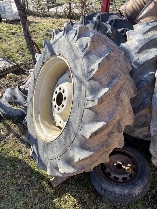 roti tractor 16.9/30 ford