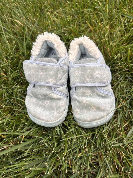 Пантофки 23 номер