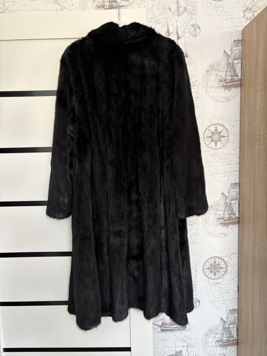 Продам норковую шубу