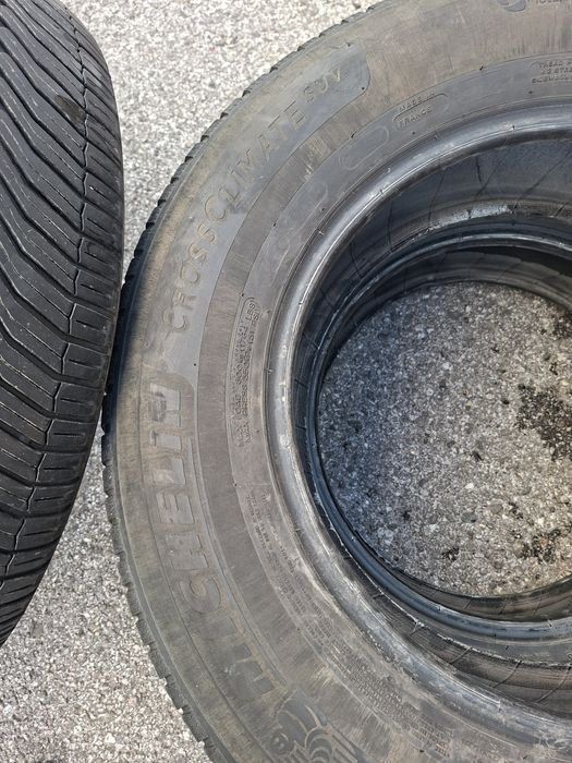 Michelin cross climate  215 / 70 / 16