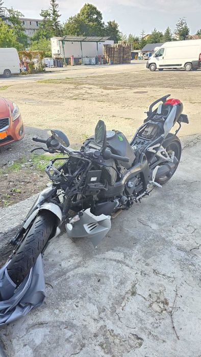 Vand epava/dezmembrez Bmw K1200R Sport