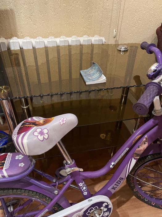 Столик по телевизор