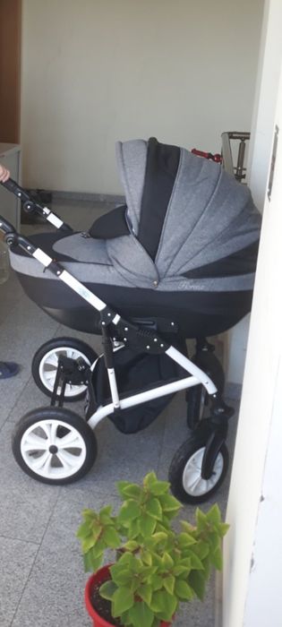 Продавам количка Gusio Florenz 2 в 1
Отлично състояние, без забележки,