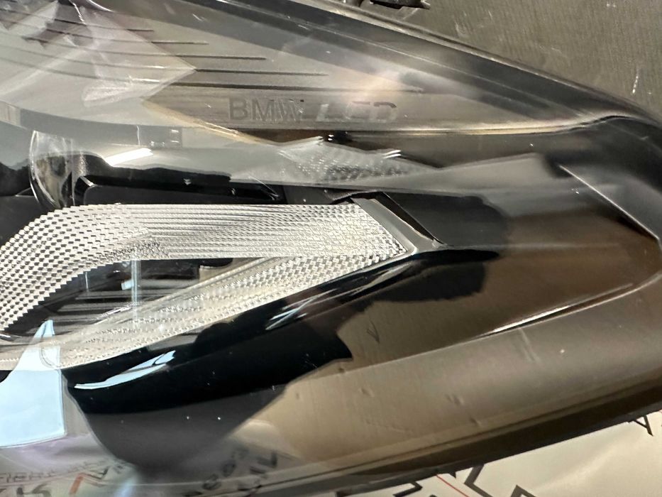 Фар фарове ляв Bmw 5 G30 G31 LCI Facelift LED БМВ 5 Г30 Г31 ЛЕД Фейс