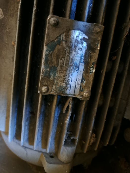 Vand motoare electrice 3.8 V disverse puteri