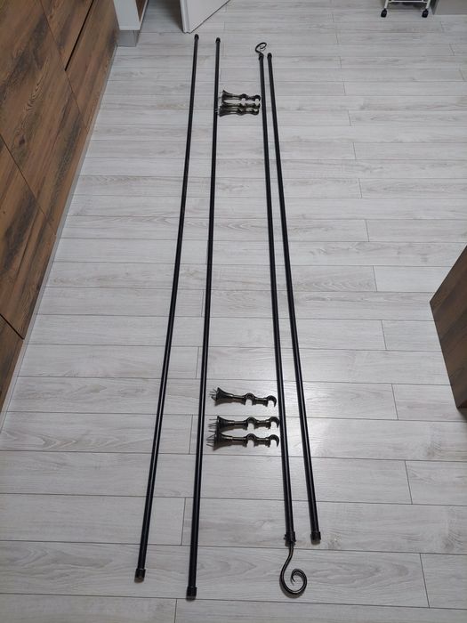 2 seturi de galerii din metal complete 2,70 și 2, 40 lungime