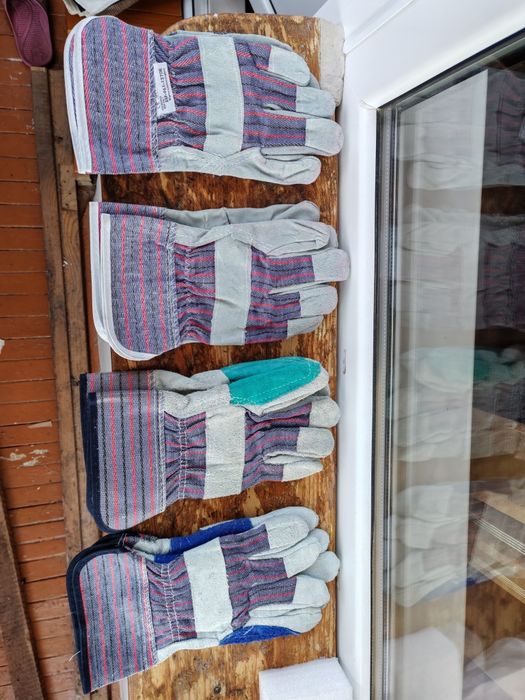 Продам рукавицы.