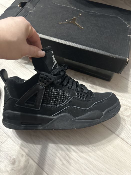 Джорданы кроссовки