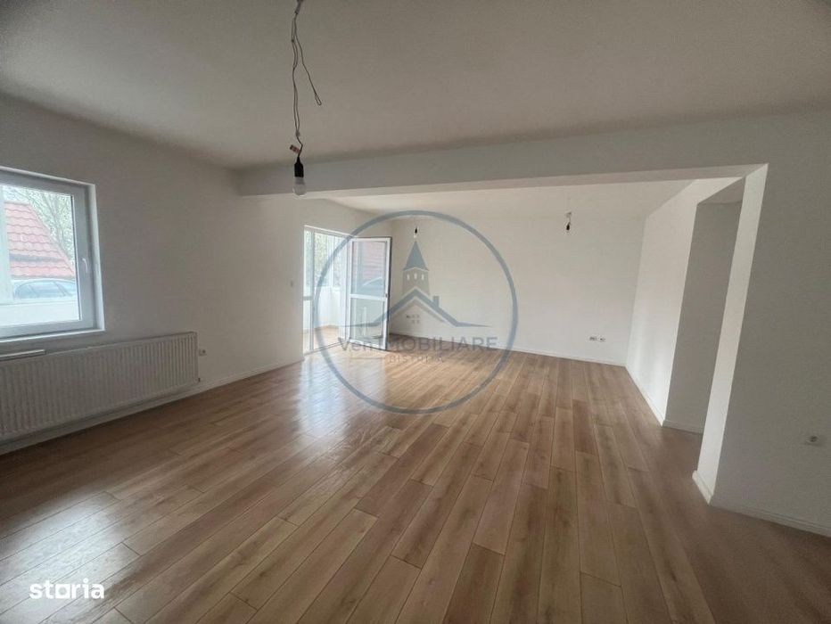 Apartament 3 camere, parter, 104 mp