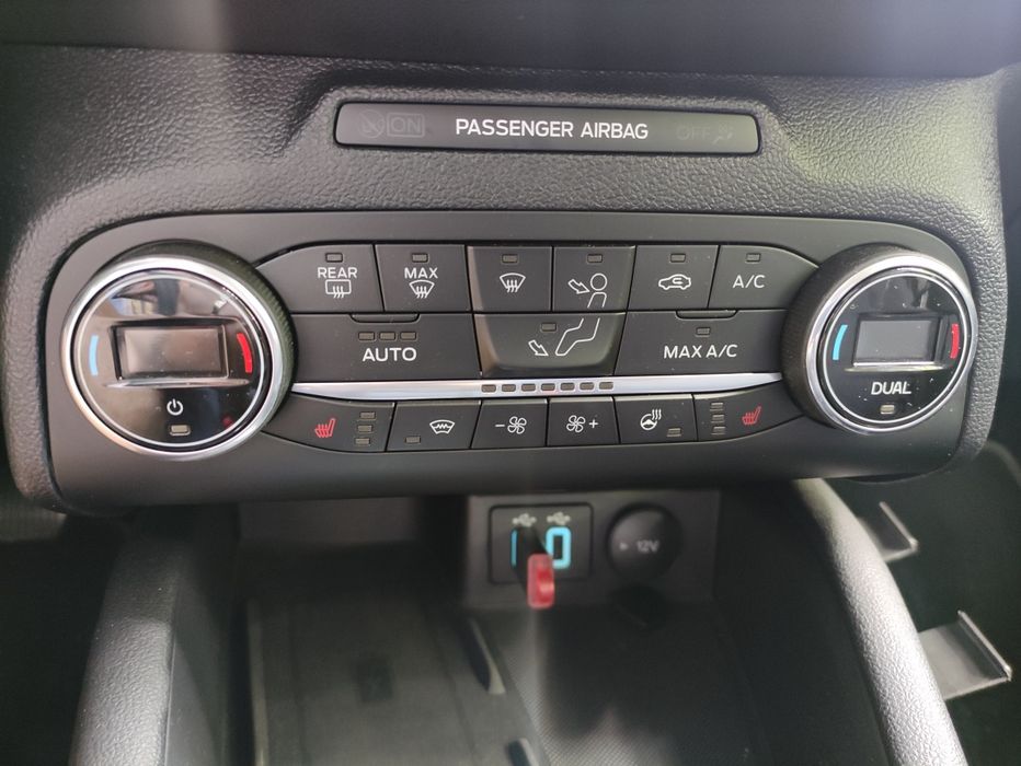 Ford Focus 2021 Titanium X