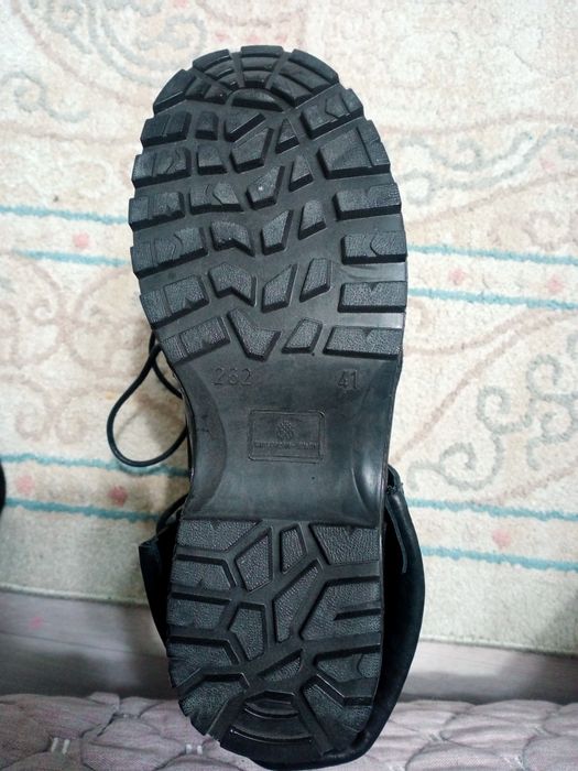 Продам берцы зимние