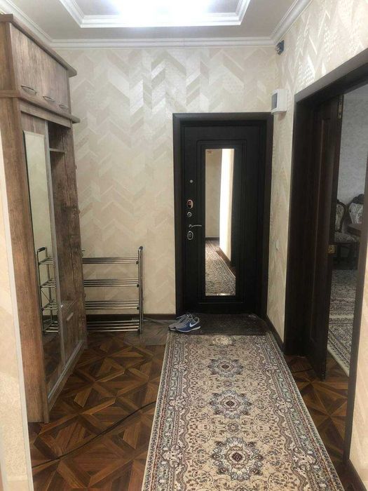 продается 4-х комнатная квартира, Ахмад Югнаки, Мирзо-Улугбекский р-н