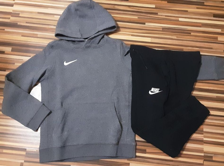 ( М 137/147) NIKE оригинални екипи