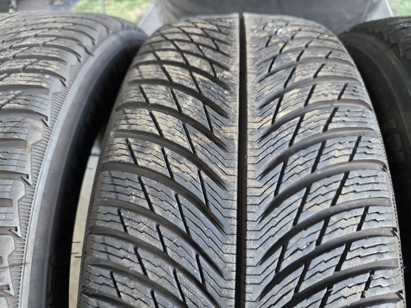 235/55/19 MICHELIN 4бр