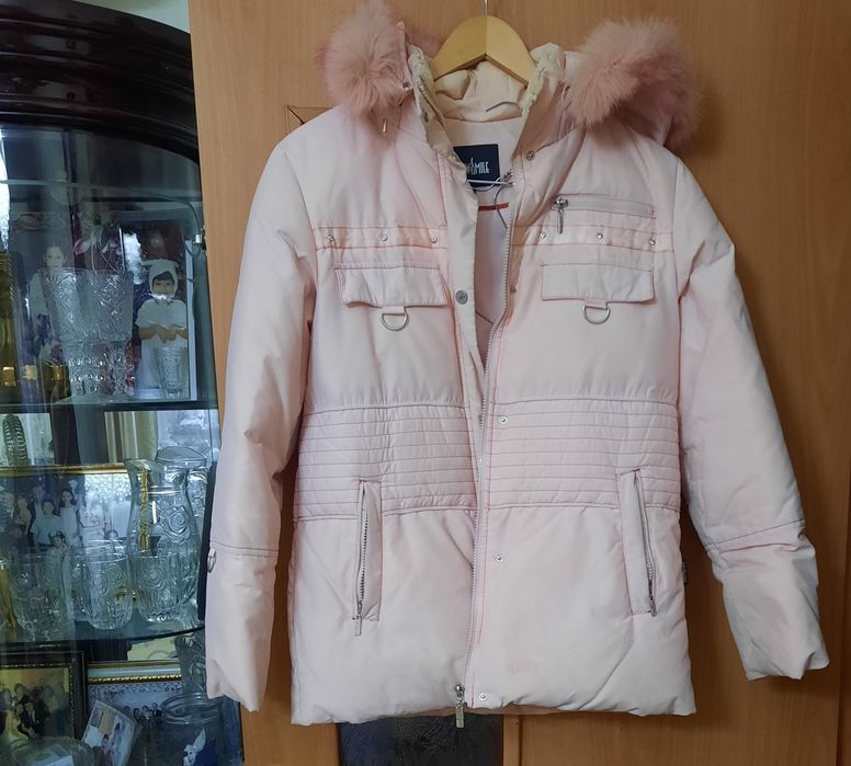Пуховики на девочку размер 42-44