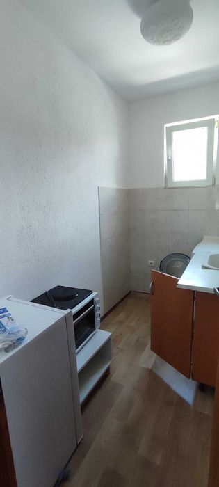 Дава се под наем Двустаен апартамент в Асеновград - 60 кв.м за 204 € - Снимка #3