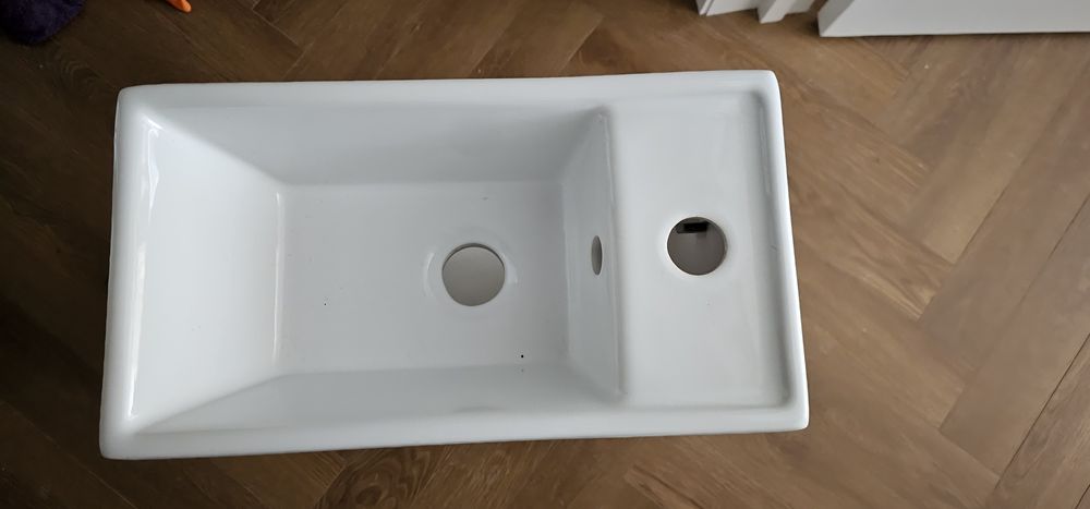 Продам мини мойку для санузла .