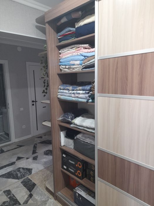 Продам стильную прихожую