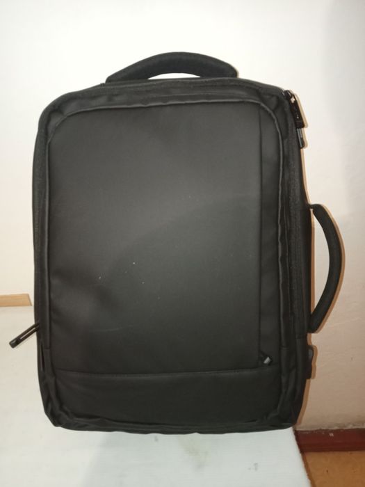 Продам   ранец  сумку   для   ноутбука