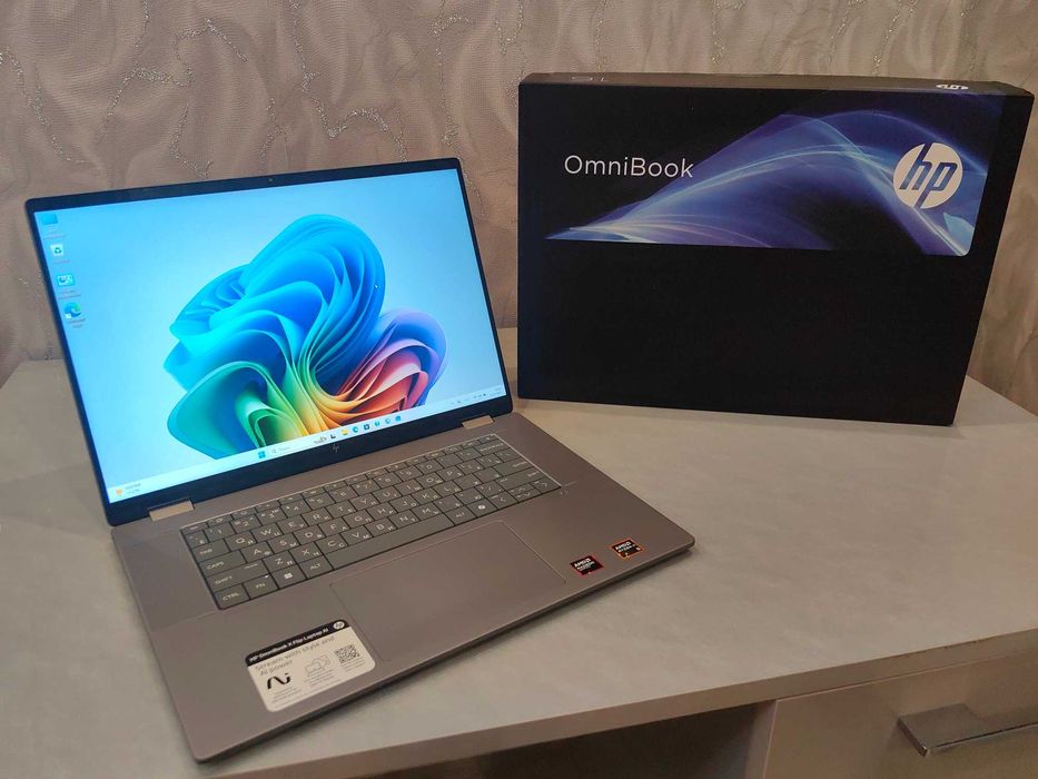 HP Omnibook X flip 16, Ryzen 5 Ai 340, AMD 840M, 16ГБ ОЗУ, 512 SSD