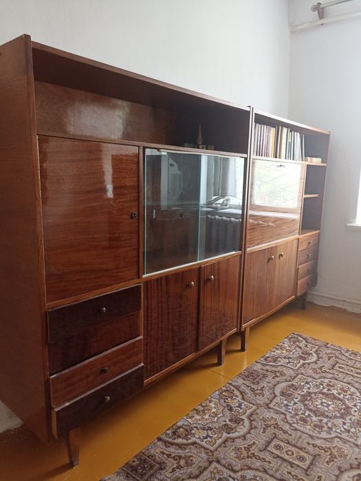 Мебельный гарнитур- стенка.